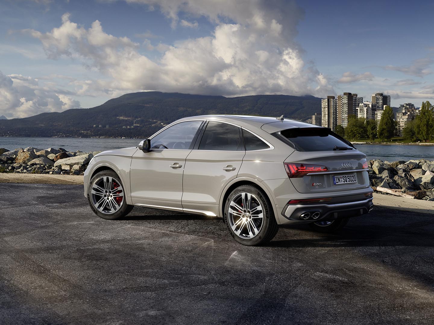 Audi Q5 Sportback revealed